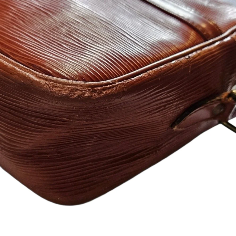 Louis Vuitton Epi Trocadero Bag